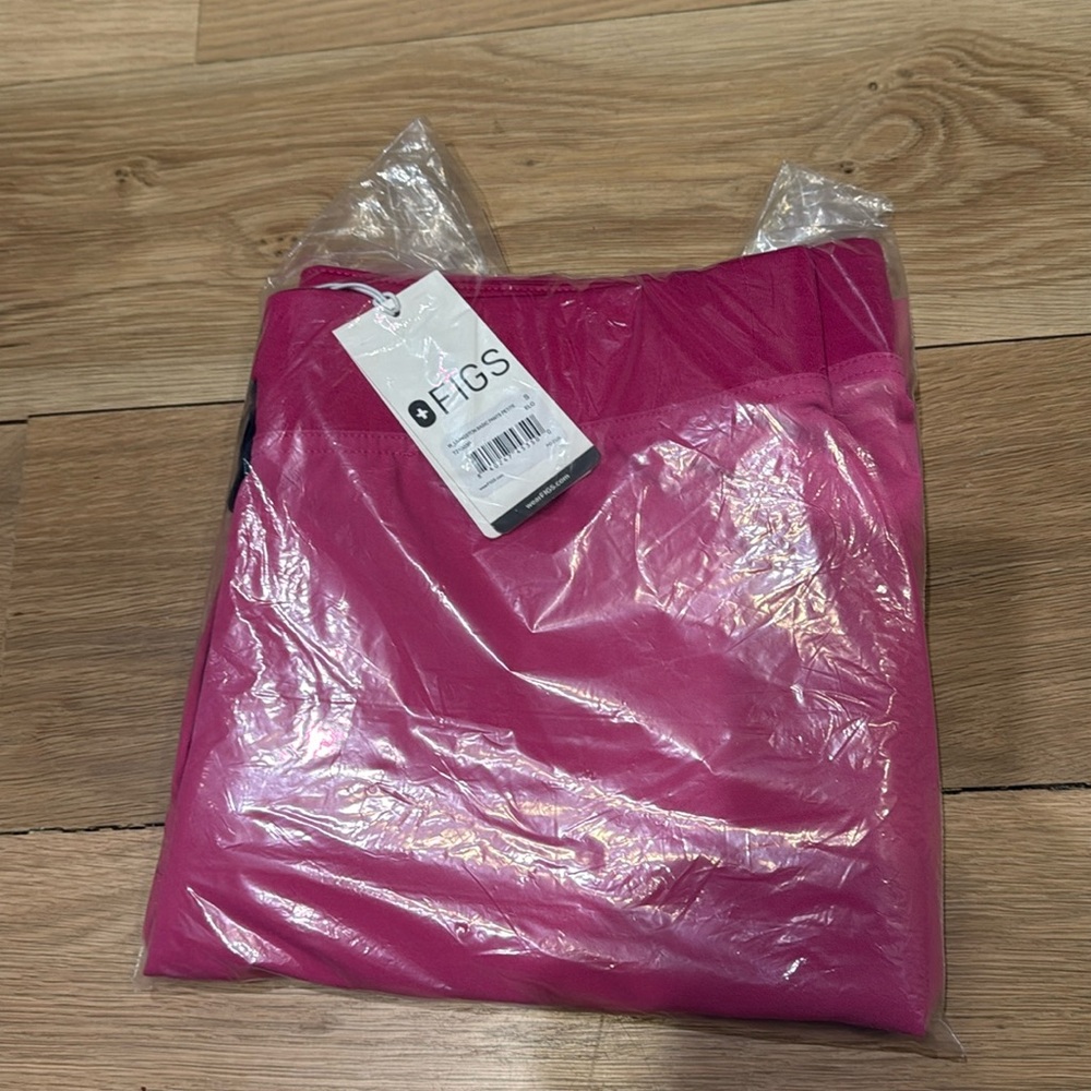 New figs Livingston pants, petite small, raspberry sorbet